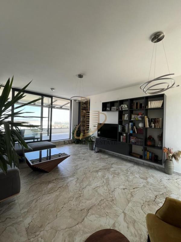 Slika 7 - Petosoban stan na prodaju, 145m2, 430.000€