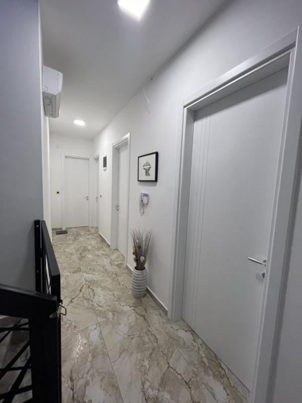 Slika 10 - Petosoban stan na prodaju, 145m2, 430.000€