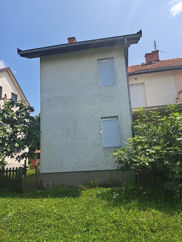 Slika 1 - Guncati, Kuća na prodaju, 200m2, 140.000€