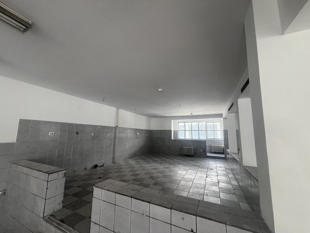 Slika 4 - Pastroviceva,  Lokal za izdavanje, 210m2, 1.500€