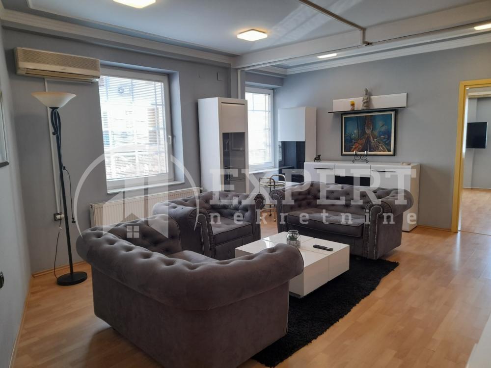 Slika 7 - Stevana Nemanje,  Kuća za izdavanje, 670m2, 3.000€