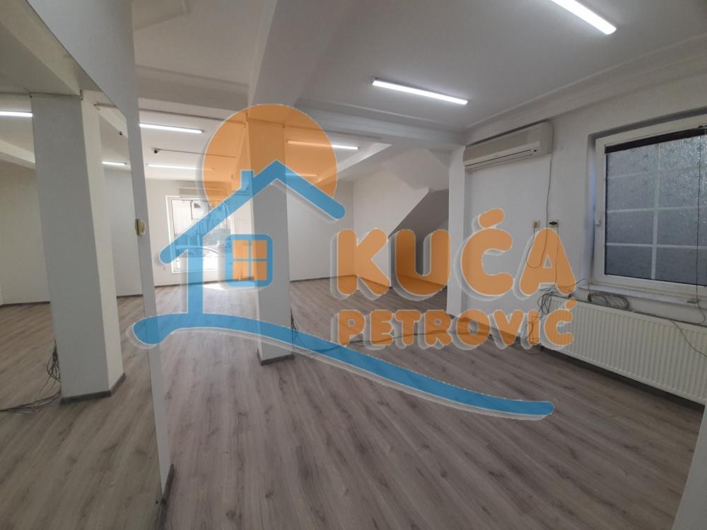 Slika 2 - Stevana Nemanje,  Kuća za izdavanje, 670m2, 3.000€