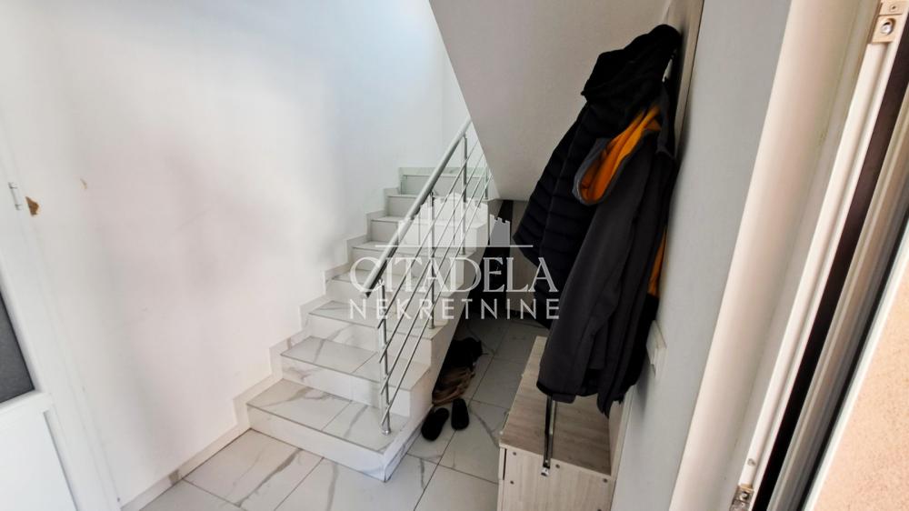 Slika 3 - Porodice Nikolić,  Kuća na prodaju, 313m2, 460.000€