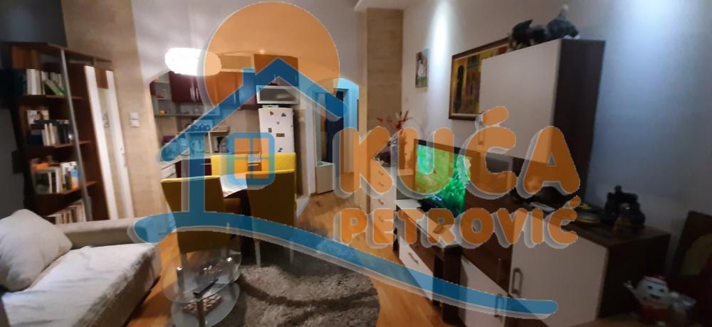 Slika 8 - Episkopska, Dvoiposoban stan za izdavanje, 65m2, 390€