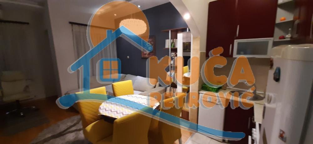 Slika 3 - Episkopska, Dvoiposoban stan za izdavanje, 65m2, 390€