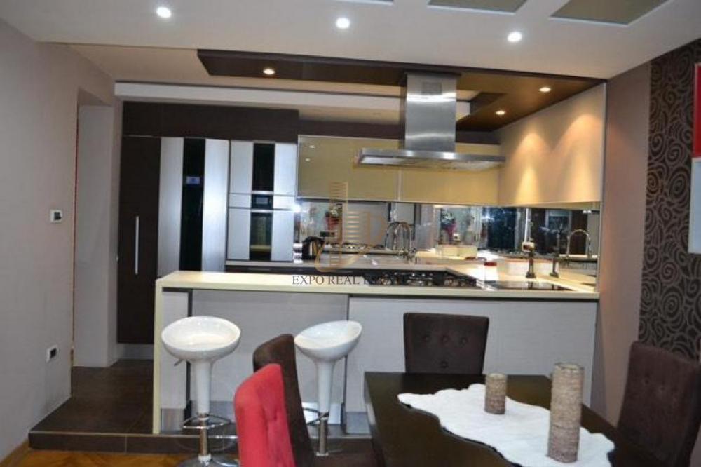 Slika 1 - Četvorosoban stan na prodaju, 130m2, 325.000€