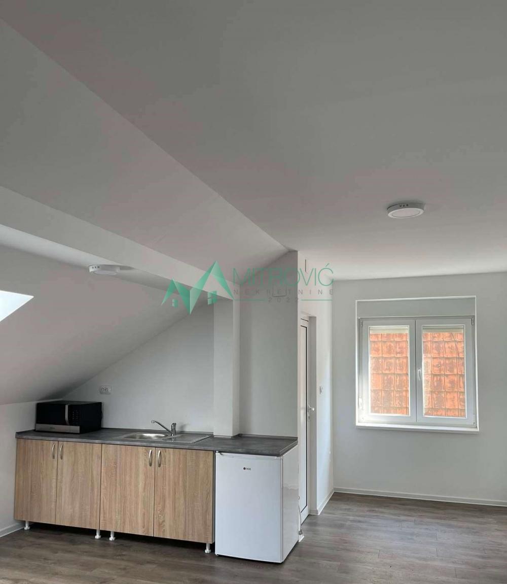 Slika 1 -  Lokal za izdavanje, 80m2, 450€