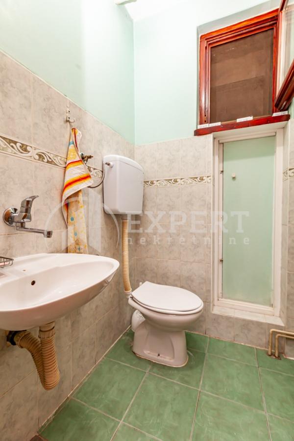 Slika 7 - Kej Kola srpskih sestara,  Kuća na prodaju, 421m2, 730.000€