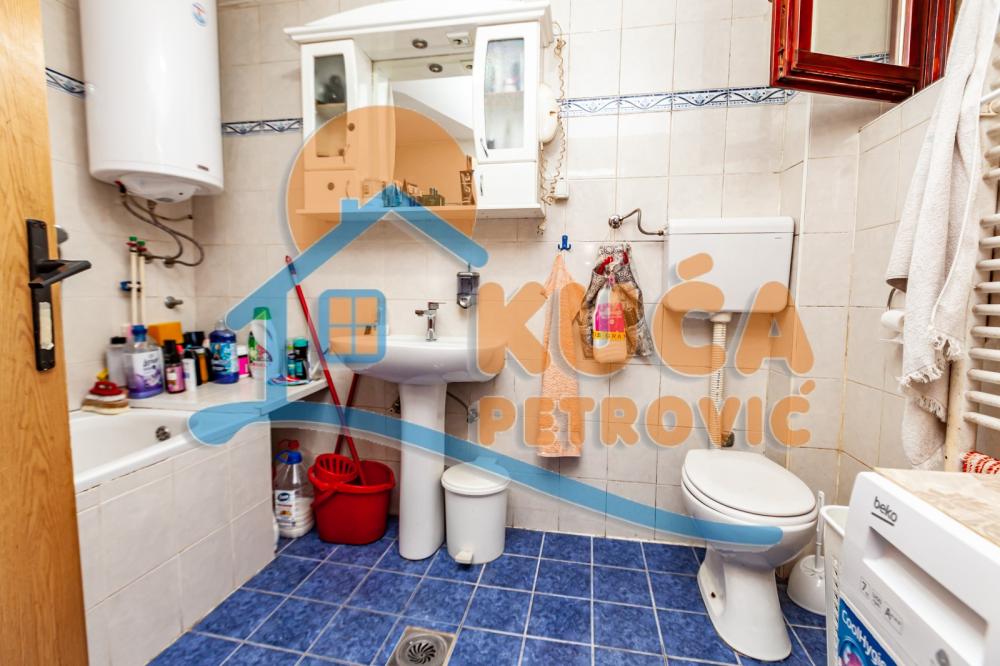 Slika 8 - Kej Kola srpskih sestara,  Kuća na prodaju, 421m2, 730.000€