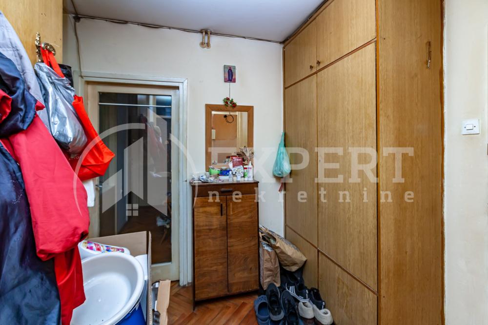 Slika 3 - Bulevar Nemanjića, Trosoban stan na prodaju, 70m2, 155.000€