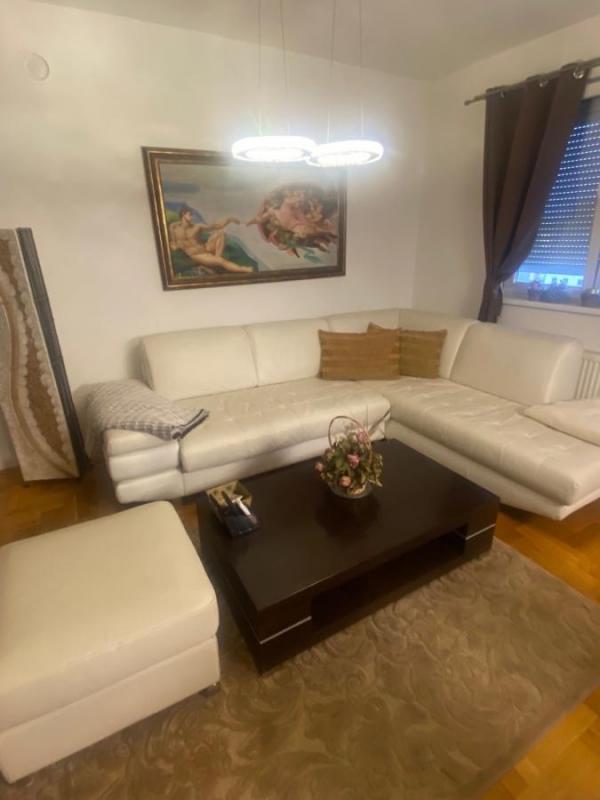 Slika 2 - Četvorosoban stan na prodaju, 120m2, 300.000€