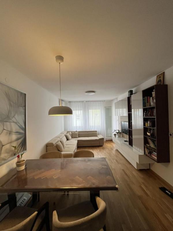 Slika 2 - Dvoiposoban stan na prodaju, 62m2, 190.000€