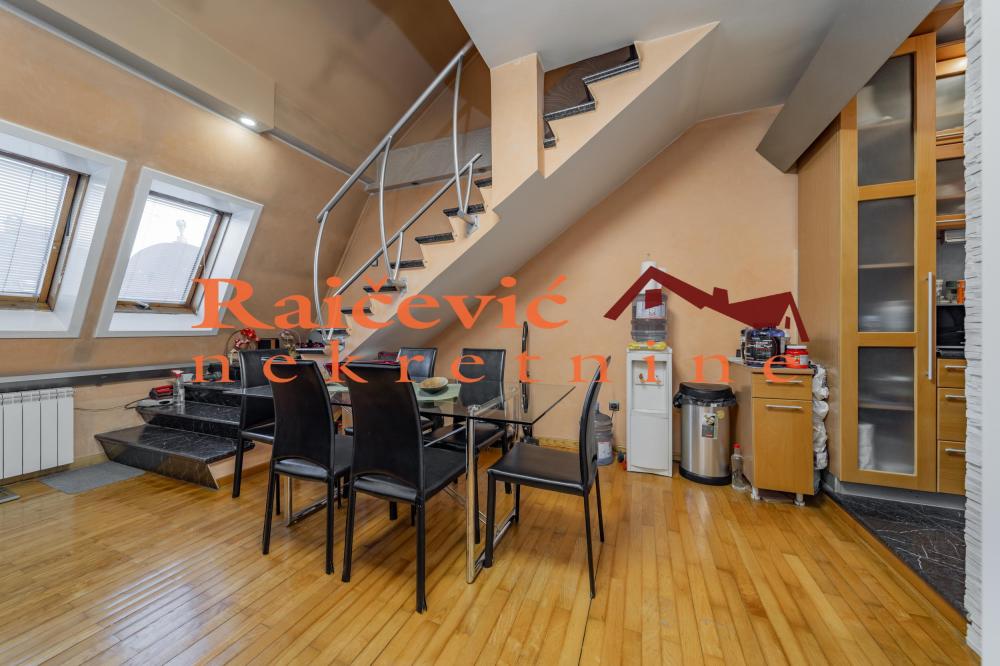 Slika 3 - Koce Popovica, Četvorosoban stan na prodaju, 202m2, 540.000€