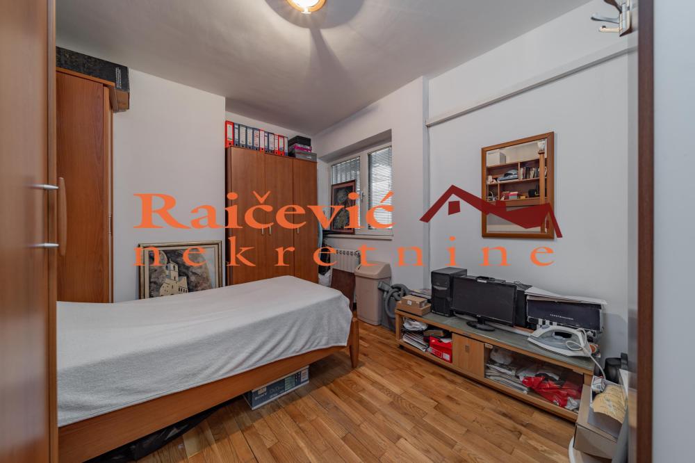 Slika 6 - Koce Popovica, Četvorosoban stan na prodaju, 202m2, 540.000€