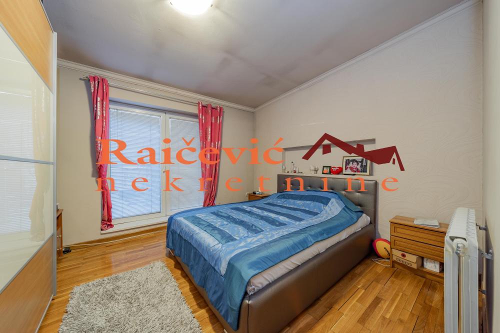 Slika 10 - Koce Popovica, Četvorosoban stan na prodaju, 202m2, 540.000€