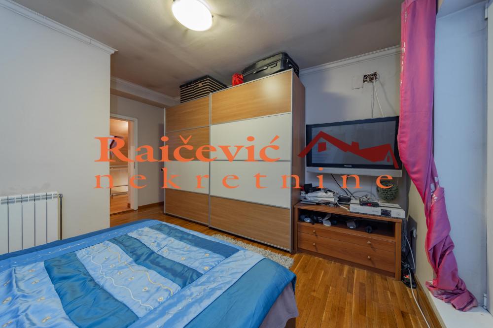 Slika 11 - Koce Popovica, Četvorosoban stan na prodaju, 202m2, 540.000€