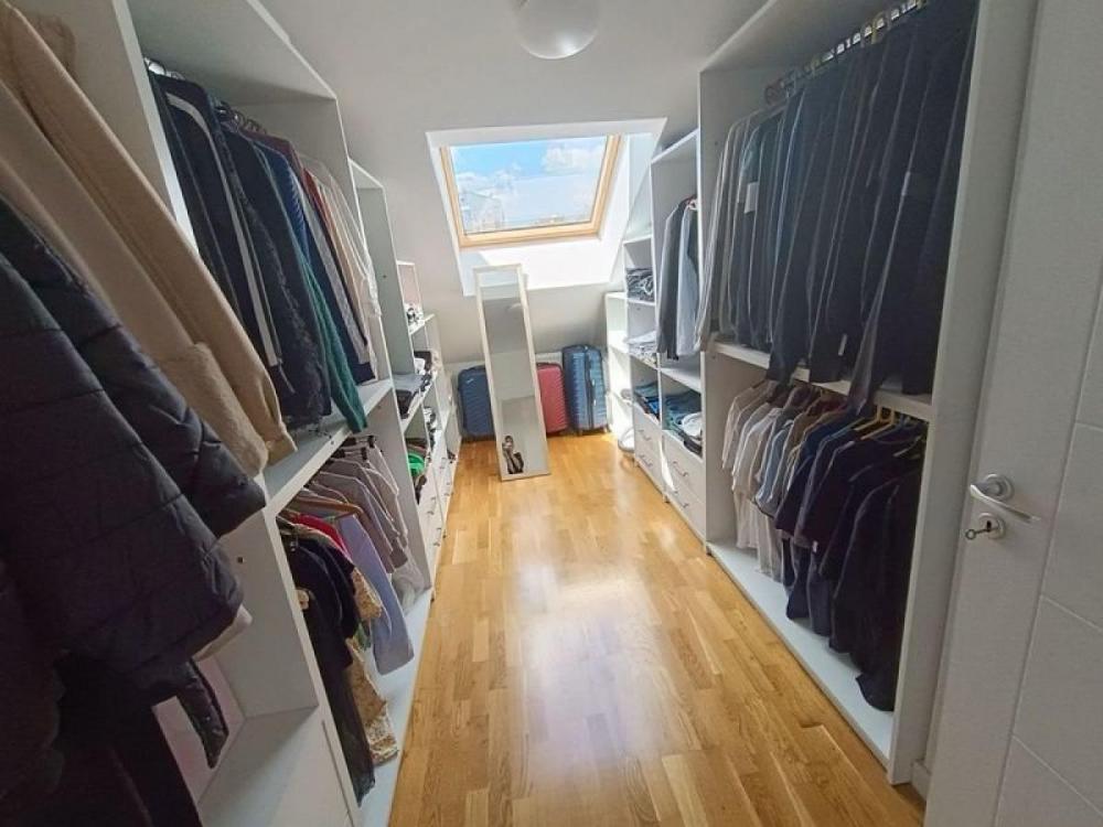 Slika 10 - Petosoban stan na prodaju, 100m2, 255.000€