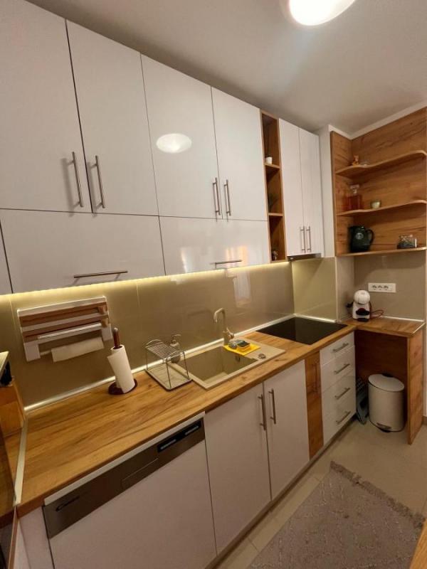Slika 1 - Petosoban stan na prodaju, 100m2, 255.000€