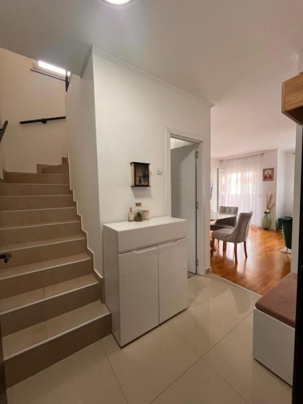 Slika 5 - Petosoban stan na prodaju, 100m2, 255.000€