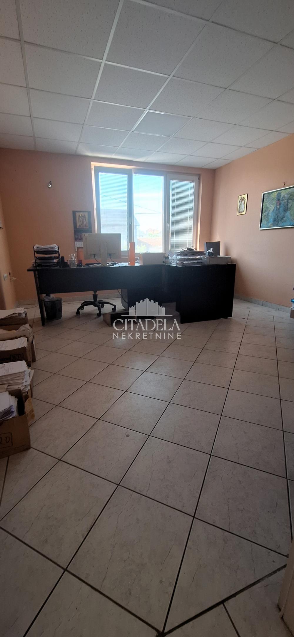 Slika 1 - Konstantina Jovanovića,  Lokal za izdavanje, 860m2, 3.200€