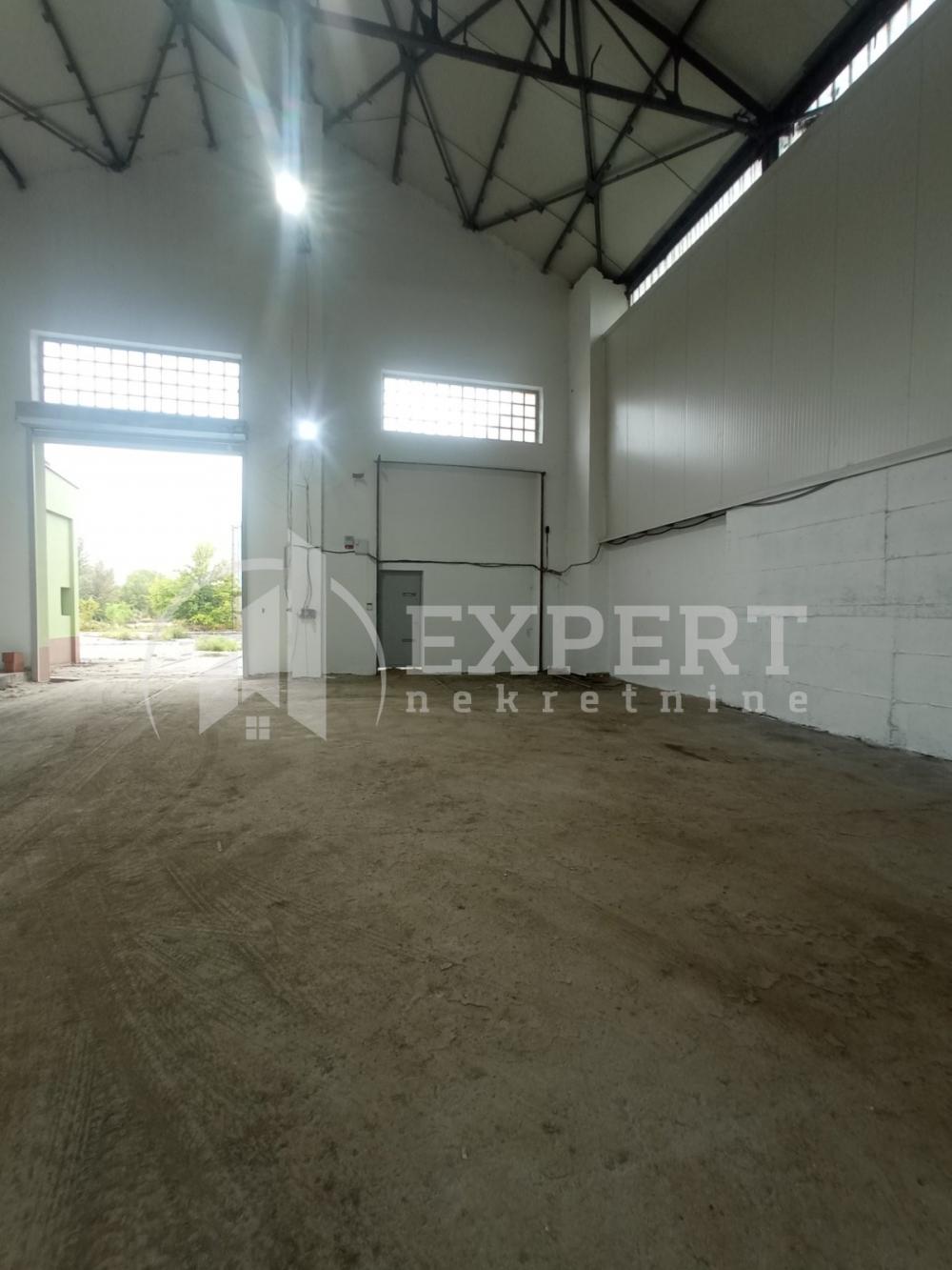 Slika 2 - Šumadijska,  Lokal za izdavanje, 1155m2, 3.000€