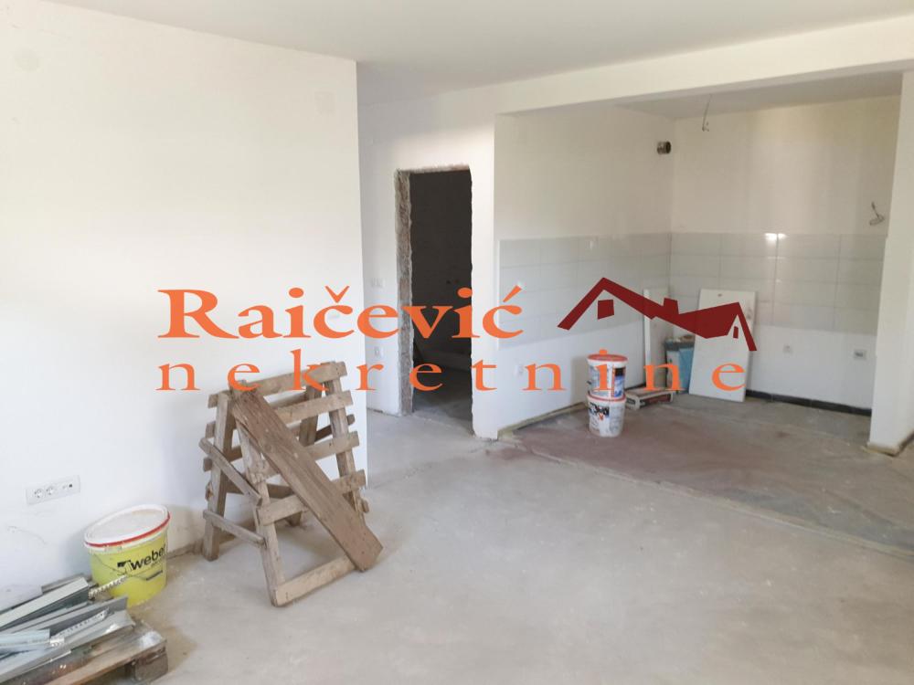 Slika 1 - Jakova Galusa, Troiposoban stan na prodaju, 66m2, 130.000€