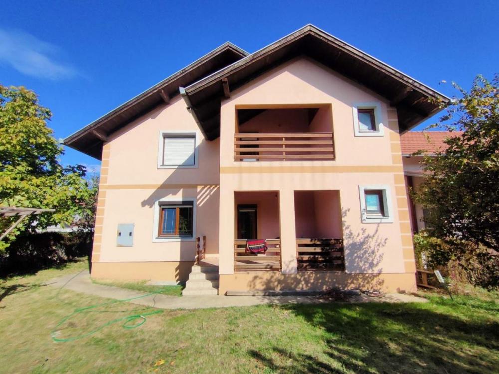 Glavna slika - Kuća na prodaju, 315m2, 260.000€
