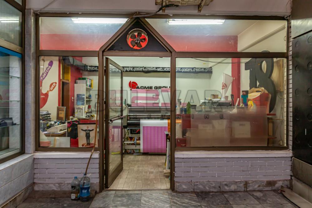 Glavna slika -Bulevar Nemanjića,  Lokal na prodaju, 33m2, 54.600€