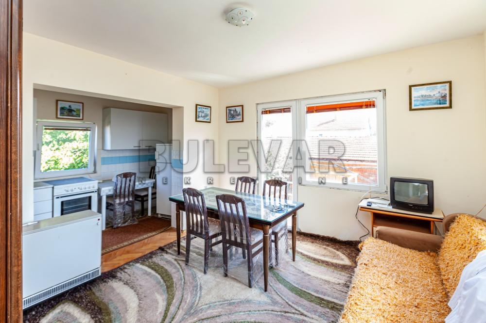 Glavna slika -Topličkog partizanskog odreda,  Kuća na prodaju, 365m2, 330.000€