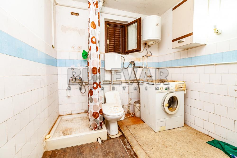 Slika 8 - Topličkog partizanskog odreda,  Kuća na prodaju, 365m2, 330.000€