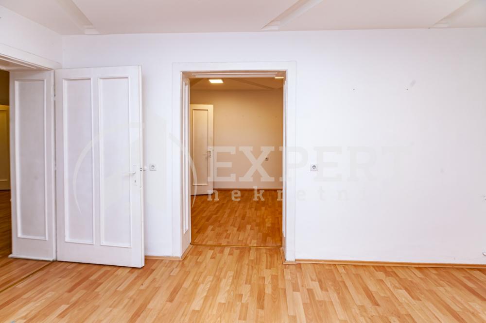 Slika 1 - Svetozara Markovića,  Lokal na prodaju, 68m2, 150.000€