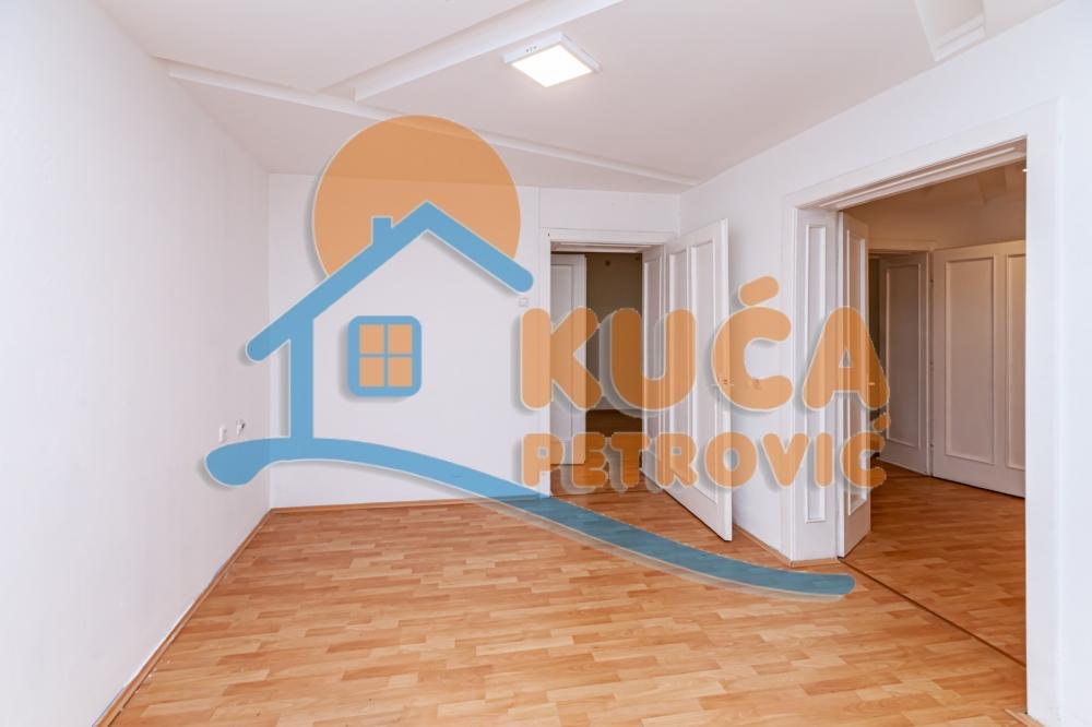 Slika 2 - Svetozara Markovića,  Lokal na prodaju, 68m2, 150.000€