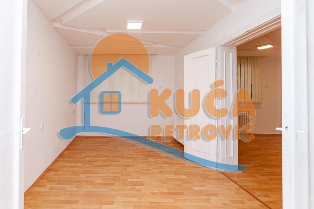 Slika 3 - Svetozara Markovića,  Lokal na prodaju, 68m2, 150.000€