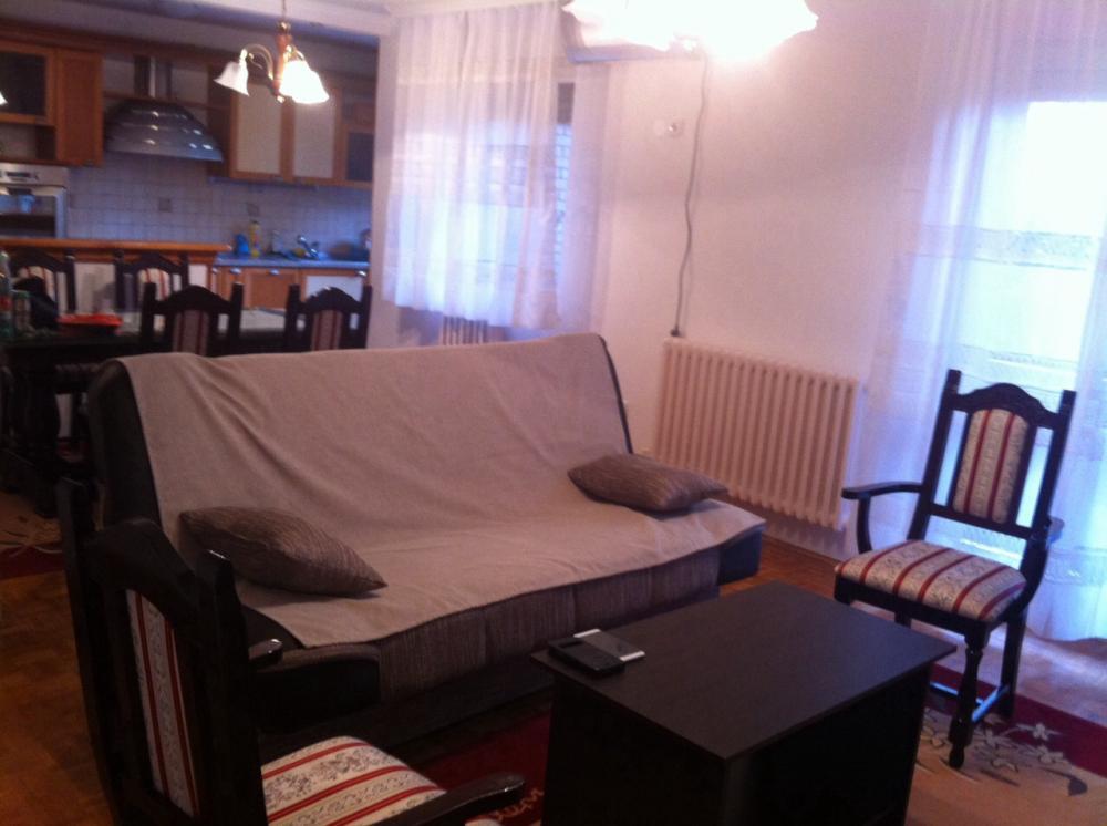 Glavna slika -Trosoban stan za izdavanje, 83m2, 500€