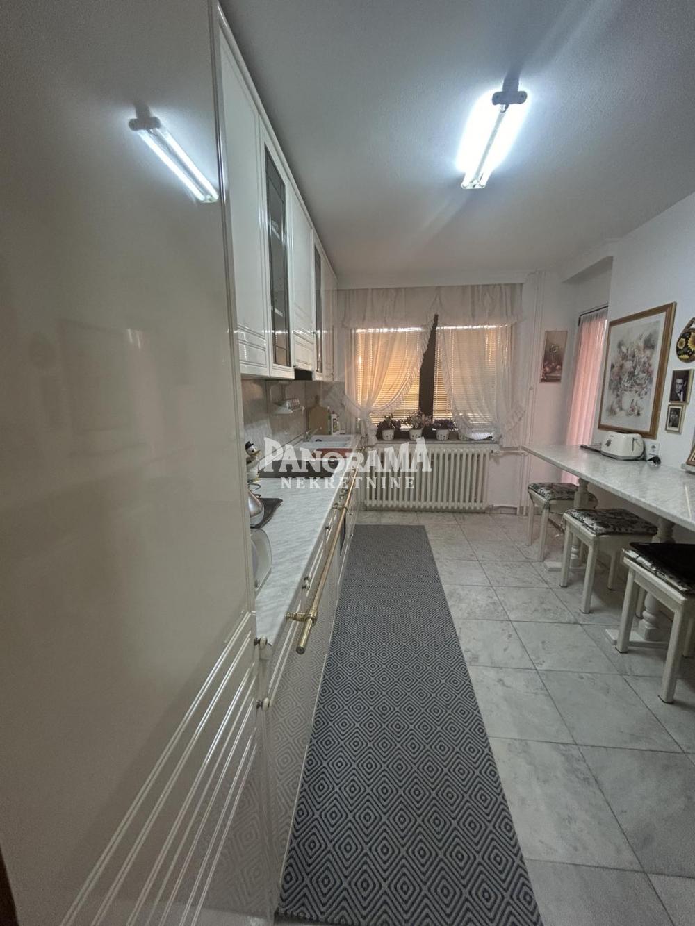 Slika 4 - Porodice Ilić,  Kuća na prodaju, 276m2, 300.000€