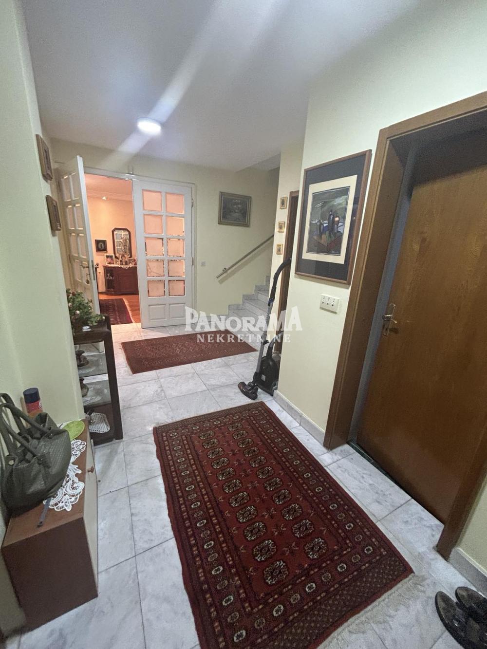 Slika 8 - Porodice Ilić,  Kuća na prodaju, 276m2, 300.000€