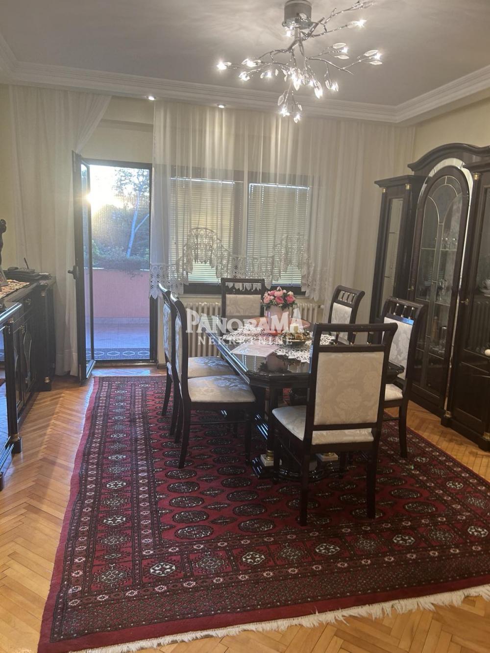 Slika 2 - Porodice Ilić,  Kuća na prodaju, 276m2, 300.000€