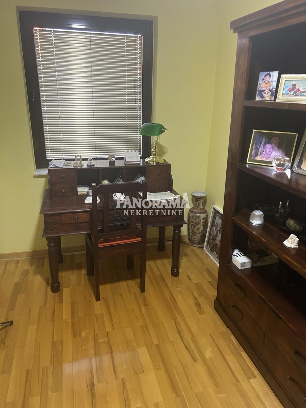 Slika 11 - Porodice Ilić,  Kuća na prodaju, 276m2, 300.000€