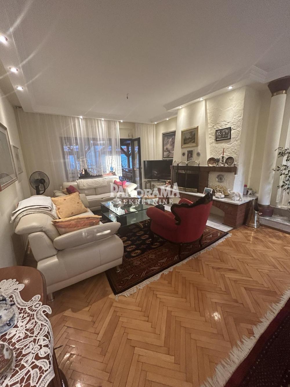 Glavna slika -Porodice Ilić,  Kuća na prodaju, 276m2, 300.000€