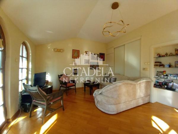 Slika 1 - Vinarska, Trosoban stan za izdavanje, 110m2, 800€