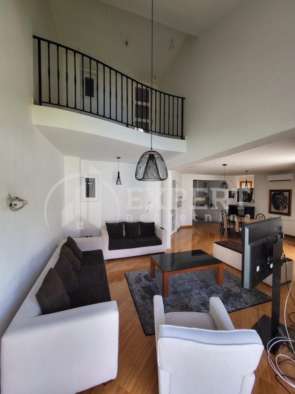 Slika 2 - Ruža,  Kuća za izdavanje, 280m2, 2.100€