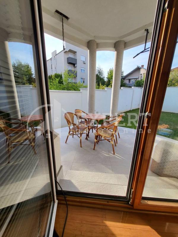 Slika 8 - Ruža,  Kuća za izdavanje, 280m2, 2.100€