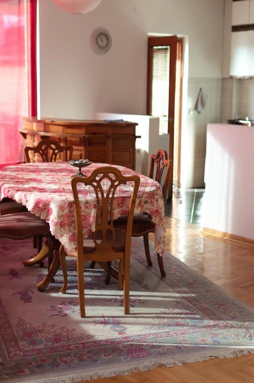 Slika 3 - Gornjomatejevačka, Troiposoban stan za izdavanje, 115m2, 850€