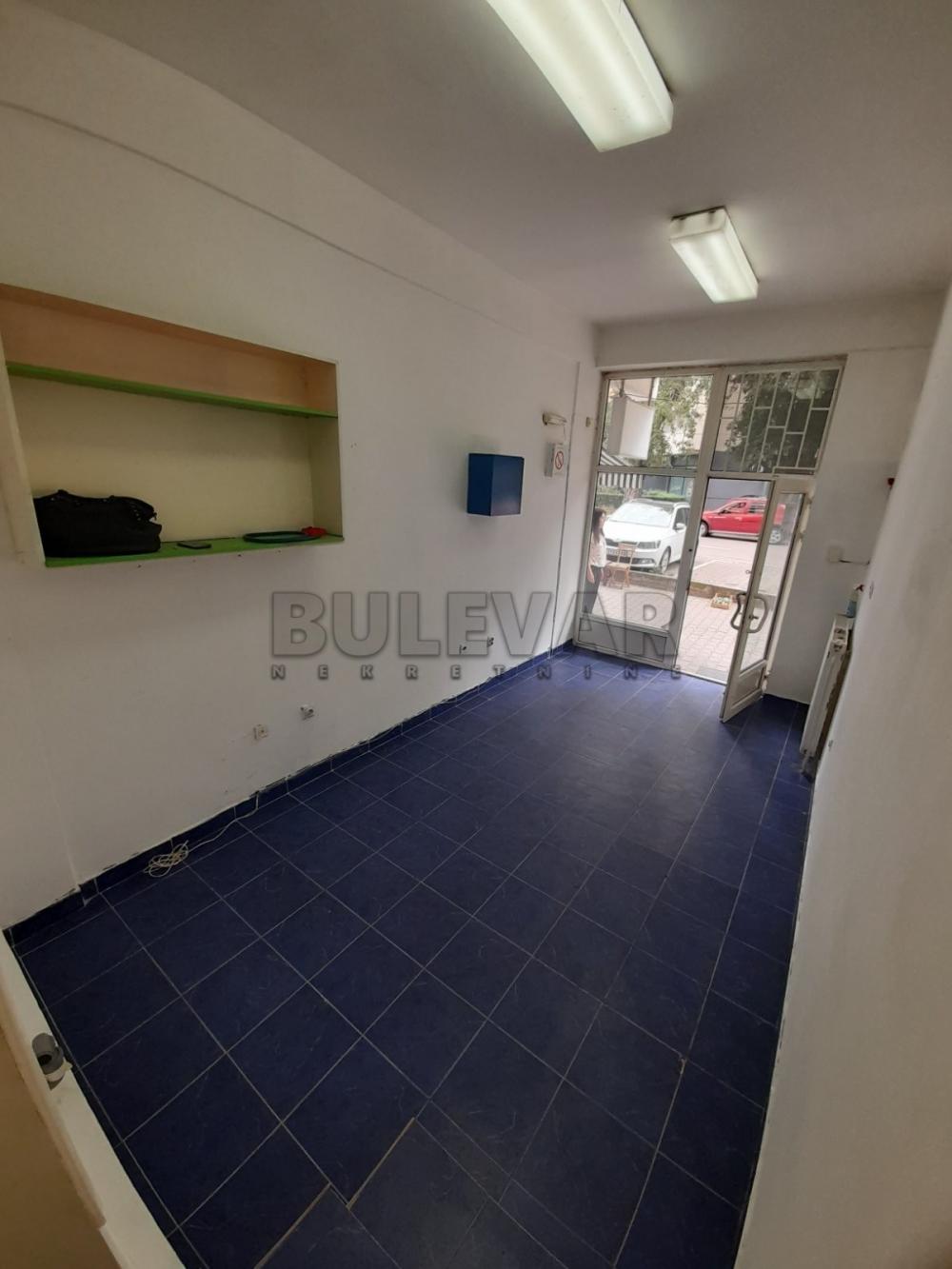 Slika 3 - Vojvode Tankosića,  Lokal za izdavanje, 18m2, 230€