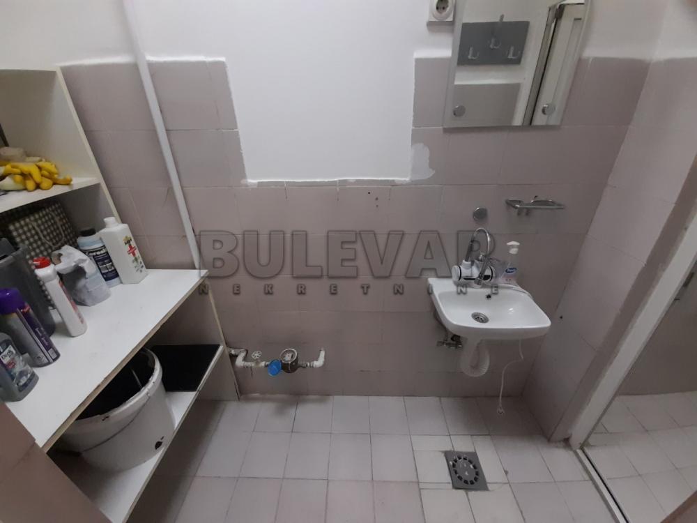 Slika 8 - Vožda Karađorđa,  Lokal na prodaju, 31m2, 66.000€