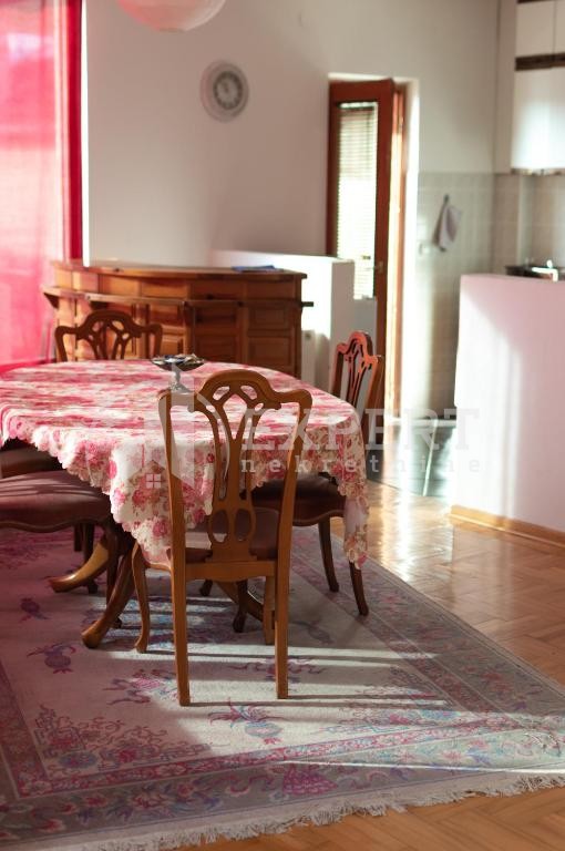 Slika 3 - Gornjomatejevačka, Troiposoban stan za izdavanje, 115m2, 850€