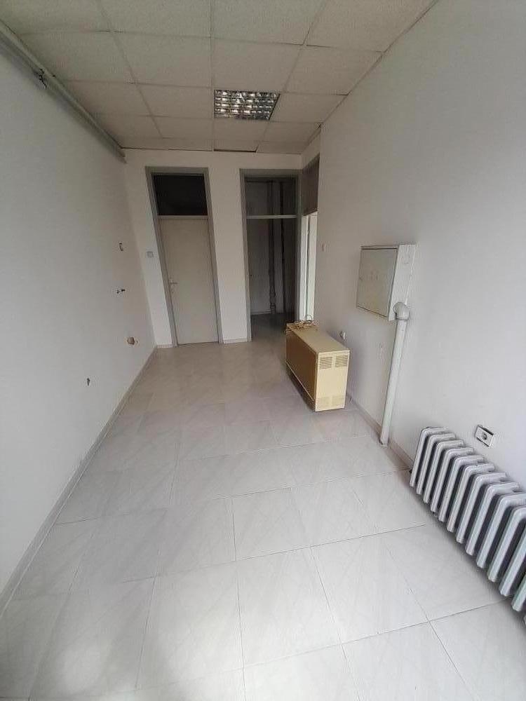 Slika 5 - Knjaževačka 158 / A,  Lokal za izdavanje, 54m2, 270€