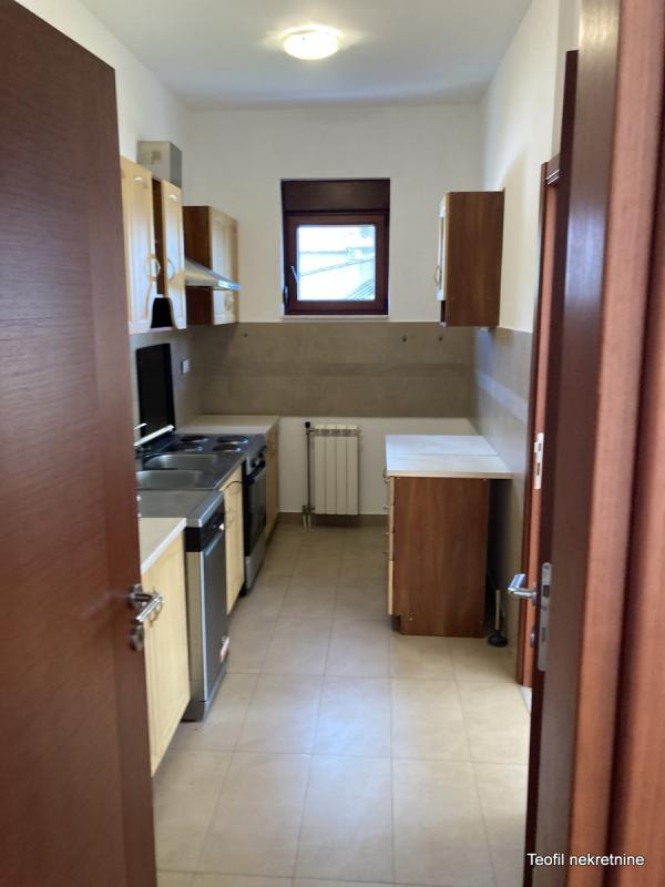 Slika 2 - Mihaila Avramovića, Trosoban stan za izdavanje, 120m2, 1.200€
