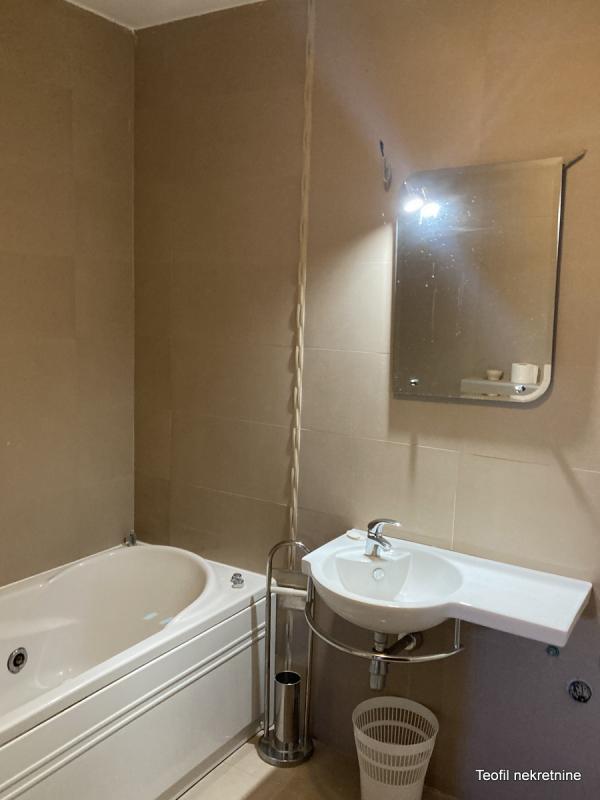 Slika 9 - Mihaila Avramovića, Trosoban stan za izdavanje, 120m2, 1.200€