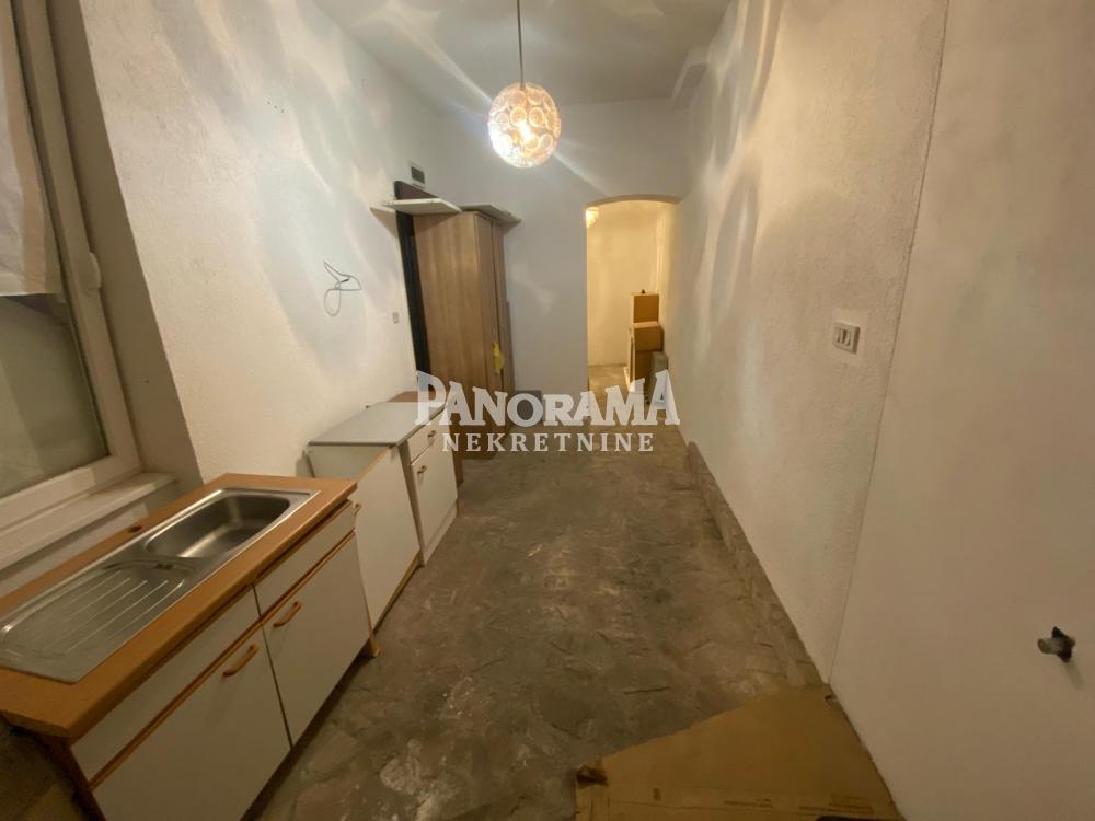 Slika 8 - Karađorđeva,  Lokal za izdavanje, 77m2, 850€